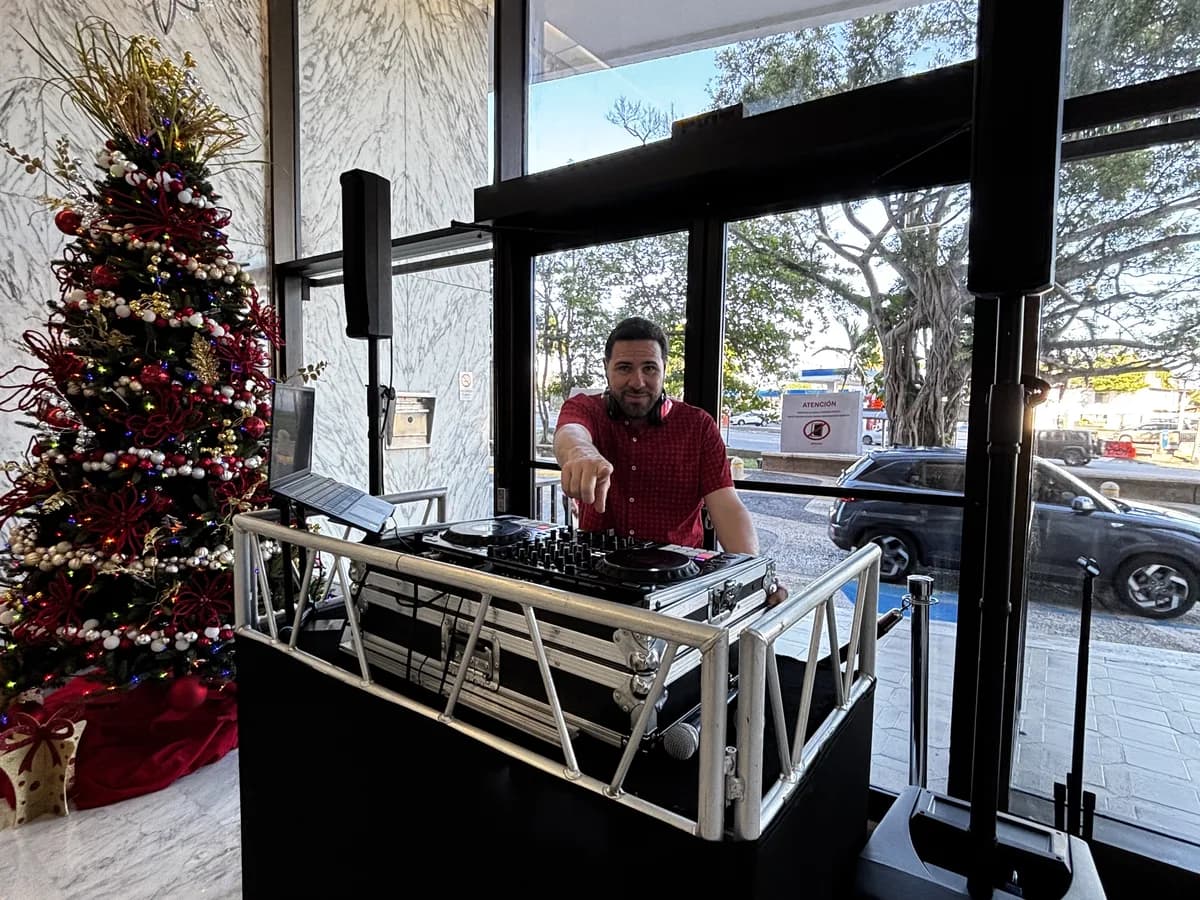 DJ Profesional de D'Show Events