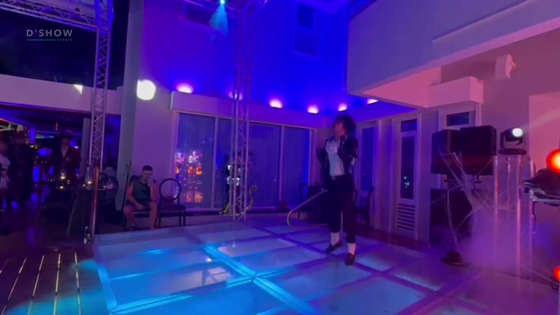Imitador de Michael Jackson
